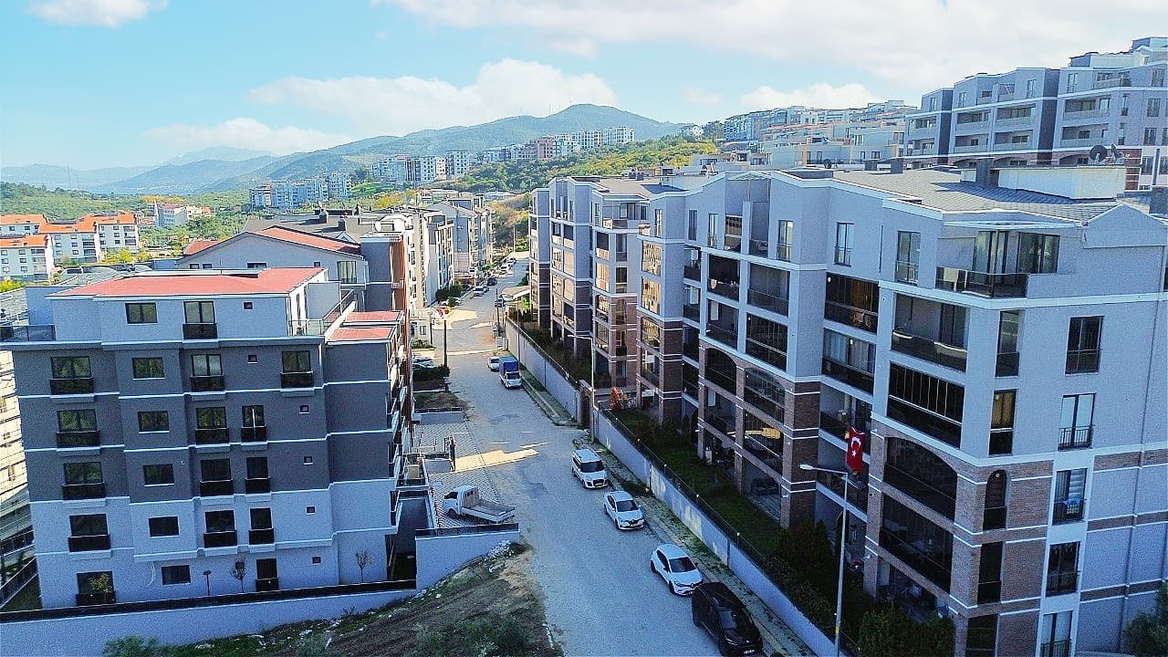 3-Bedroom Duplex Apartment in a Complex in Mudanya Bursa